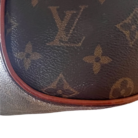 Authentic Vintage Louis Vuitton Monogram Ellipse PM Handbag - Picture 4 of 17